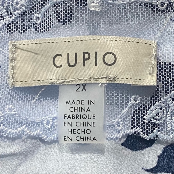 Cupio Blue Floral Print Button Up Top - Picture 5 of 5